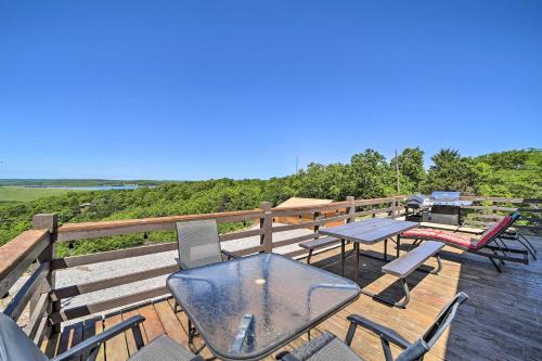 Vian Getaway with Lake Tenkiller Views and Deck!