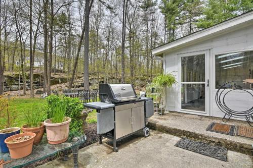 Casa Reál about Expansive Woodstock House with Hot Tub! - image 13