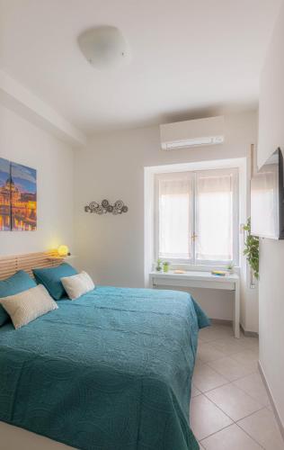 Romamor Home, Roma