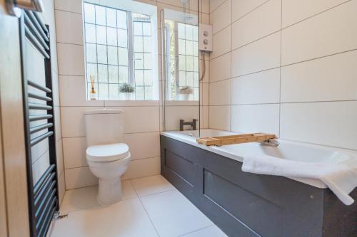 Eastcliff Manor - image 7