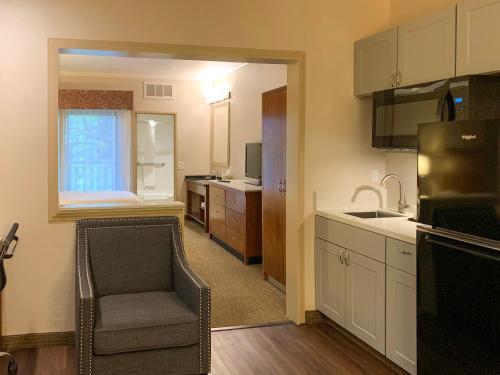 MainStay Suites Orange County John Wayne Airport