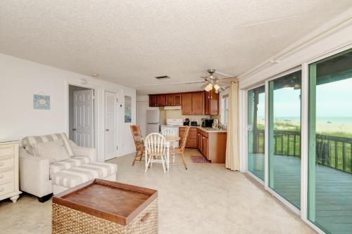 Anna Maria Island Beach Happy-Direct Beach Front-1BR-1BR