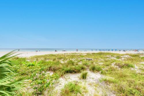 Anna Maria Island Beach Happy-Direct Beach Front-1BR-1BR