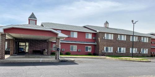 Hudson Inn & Suites - Hotel - Hudson