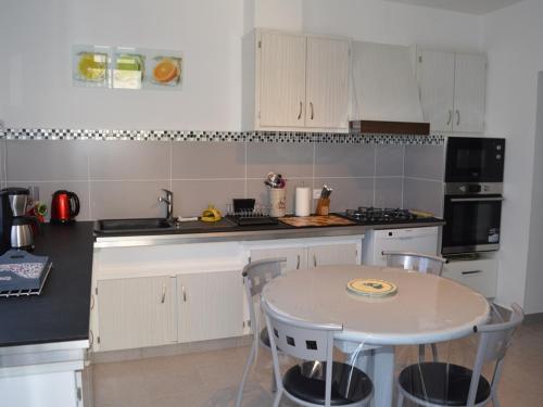 Gîte Saint-Avertin 4 pièces 6 personnes - FR-1-381-47 - main image