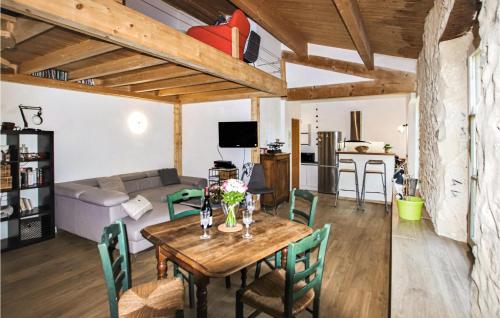 Cozy Apartment In Montboucher Sur Jabron With Kitchenette - Location saisonnière - Montboucher-sur-Jabron