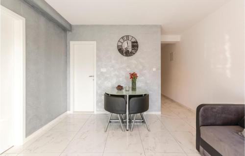 One-Bedroom Apartment In Podstrana 5