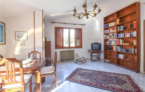  3 Bedroom Gorgeous Home In Reggio Calabria in Reggio Calabria