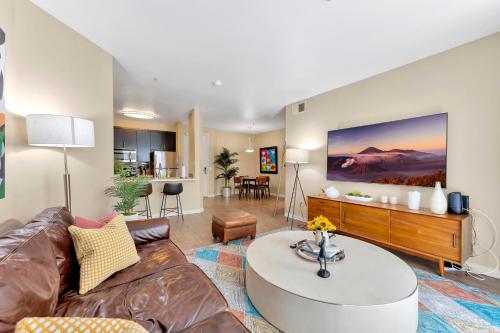 12 Big 2 bedroom apartment in Marina - image 12