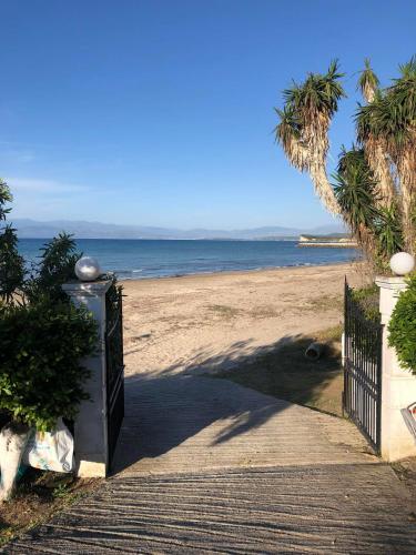 Villa Panorama Astrakeri Beach