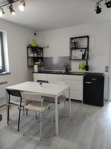 APARTMA ŽIVA Hiška 92 - Apartment - Čatež ob Savi