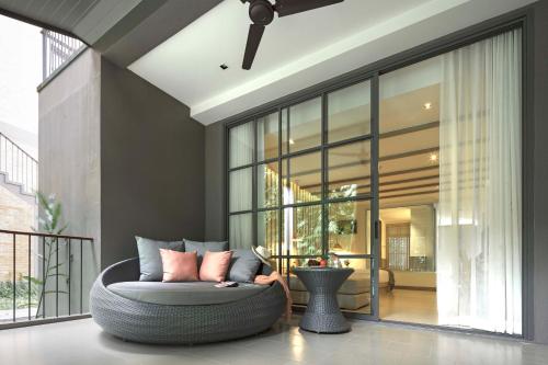 شرفة/ تراس, Flora Creek in هانج دونج