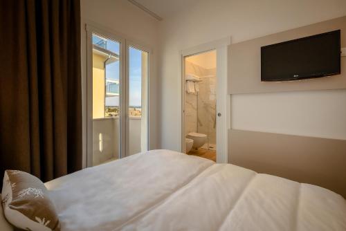 Hotel Delfino - image 2