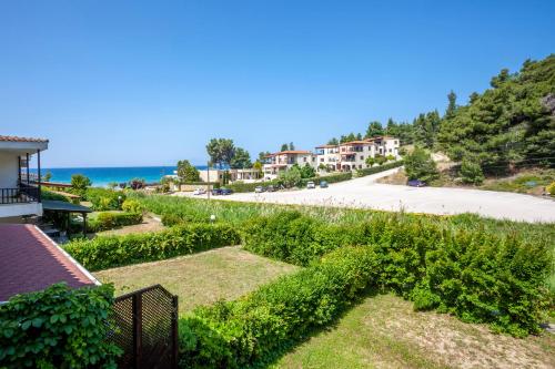 Amalia Luxury house in Elani beach 100m by the sea