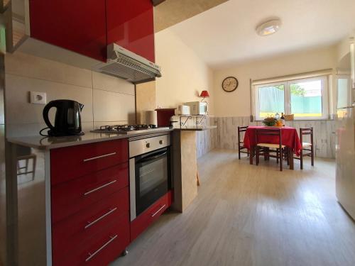 Julia Old Village by Lisbon Village Apartments in Cabriz