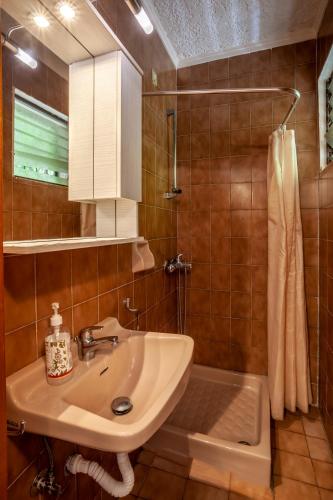 Amalia Luxury house in Elani beach 100m by the sea Amalia Luxury house in Elani beach 100m by the sea