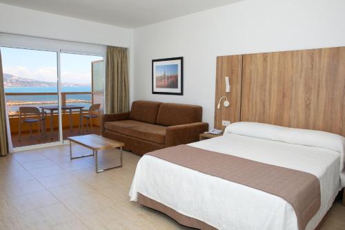 1 double bed, 1 sofa bed
