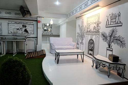 Instalaciones, Spaces Hotel Makati  in Manila