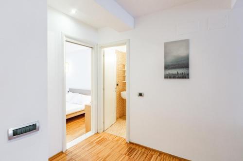 Ponte Solferino Bright & Cozy Apartment - Tap to explore photos