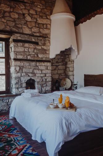 Exterior view of Tradita e Beratit