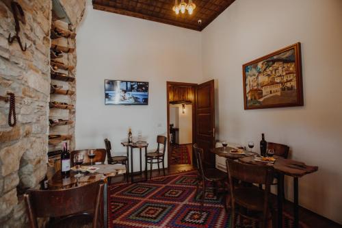 Tradita E Beratit - Traditional Food Restaurant