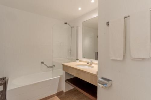 Tranquil Beachside Stay - Atlantic Gardens Beach 3