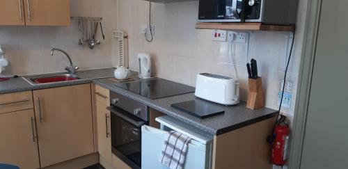 Oakville Apartments - image 9