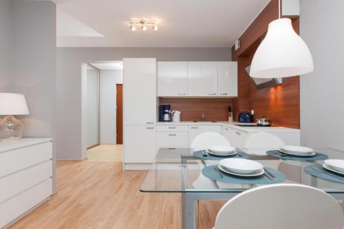 One-Bedroom Apartment image 10