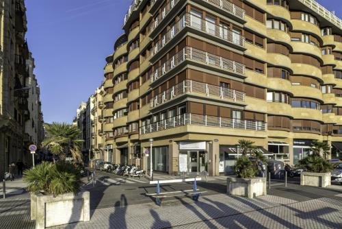 Apartment image 10