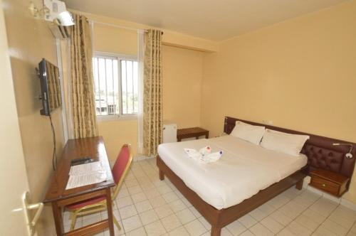 HOTEL JOUVENCE 2000 — Photo 2