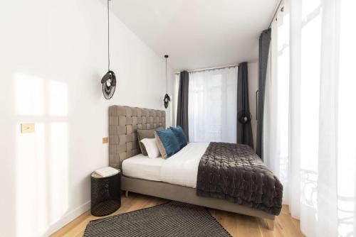 Martin' s Door - image 14