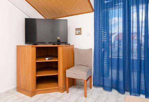 Apartment in Supetar with sea view, balcony, air conditioning, W-LAN 3553-3, Supetar (San Pietro di Brazza) (foto 9)