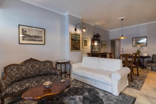 Comfortable and Spacious 2 bdr Apt, Atény (fotografie 8)