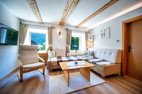 3 bedrooms, 3 beds