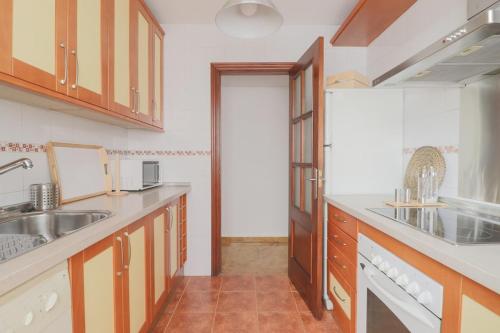 Promenade Two Bedroom Apartment Rincon de la Victoria - image 5