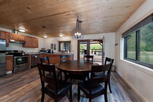 River Bend Ranch - image 8