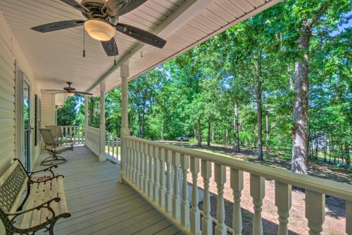 Charming Ranch-Style Home Near Lake Lanier! in Gainesville, USA
