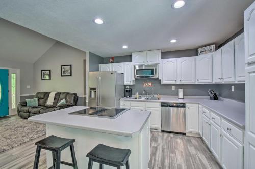 Charming Ranch-Style Home Near Lake Lanier! in Gainesville, USA