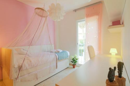 Three-Bedroom House image 4