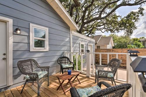 Sunny Galveston Home about 2 Mi to Pleasure Pier! in Galveston, USA