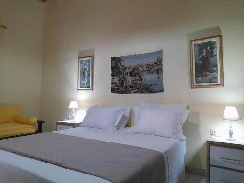 Mamos Sunset House Plaka in ตริพิตี