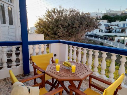 Mamos Sunset House Plaka in ตริพิตี