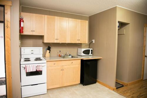 Lone Star Motel in Rossland