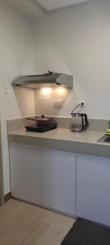 Xavie's Pad Condo @ Trees Residence T16 742, Manila (fotografie 7)