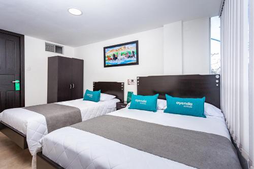 1 double bed, 1 twin bed