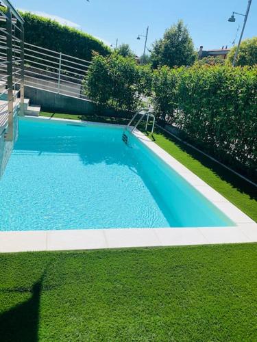  Luxury apartment con piscina privata in 25080 Moniga del Garda