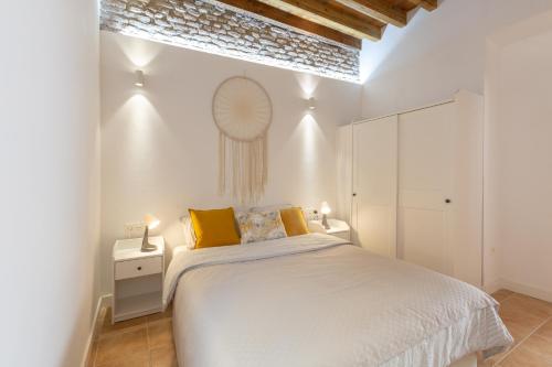 Precioso apartamento con patio y dos habitaciones en el barrio de Picasso, Malaga