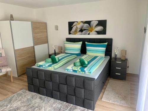 1 queen bed
