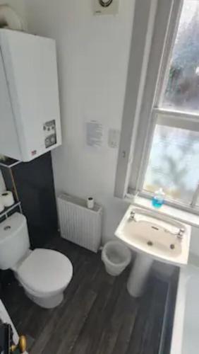 7 Ardconnell Terrace Room 2 photo