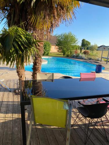 Agréable chambre d’hôte calme avec piscine